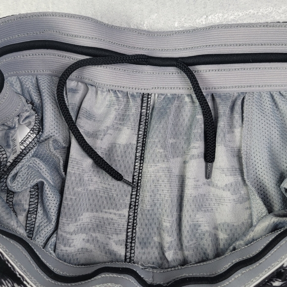 Nike Dri-Fit Mens Basketball Shorts Black Gray Camouflage Athletic Pocket Camo L - Picture 6 of 9